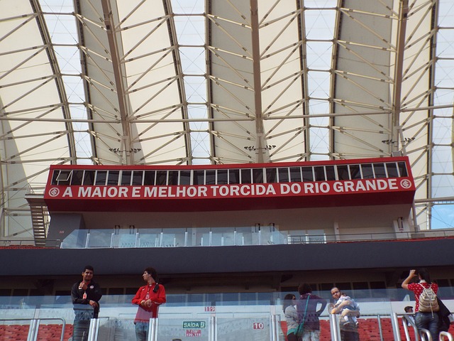 随着中国足 随着中国足